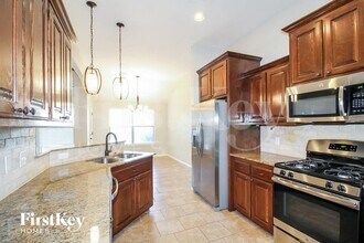 4529 Oasis Ct in Yukon, OK - Foto de edificio - Building Photo