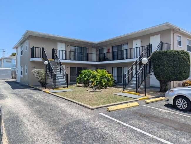 2592 Tulane Ave, Unit 4 in Daytona Beach, FL - Building Photo - Building Photo