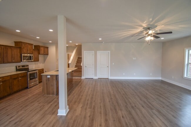 708 N Malbec Rd in Fayetteville, AR - Building Photo - Building Photo