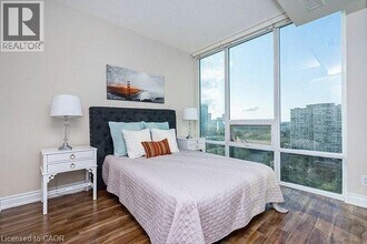 3525 Kariya Dr in Mississauga, ON - Building Photo - Building Photo