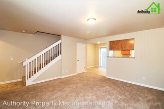 2750 Shasta View Dr in Redding, CA - Building Photo - Building Photo