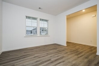 221 Paisley Wy in Locust Grove, GA - Building Photo - Building Photo