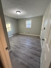 1659 Harrison Ave in Salem, OH - Building Photo - Building Photo