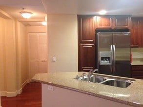 700 S Abel St, Unit 227 in Milpitas, CA - Foto de edificio - Building Photo