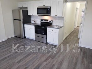 5625 Sprague St in Philadelphia, PA - Building Photo - Building Photo