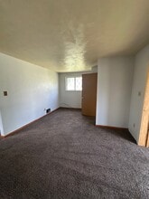 1839 Pennsylvania Ave, Unit 1 in West Mifflin, PA - Building Photo - Building Photo