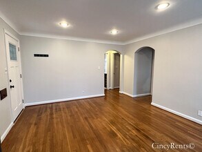 4117 Paxton Ave in Cincinnati, OH - Building Photo - Building Photo