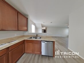 11751 Deer Ml in San Antonio, TX - Building Photo - Building Photo