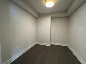 4960 Fairmont Ave, Unit 603 in Bethesda, MD - Building Photo - Building Photo