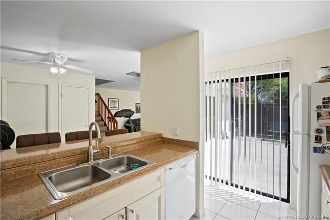 2992 SW Sunset Trace Cir in Palm City, FL - Building Photo - Building Photo