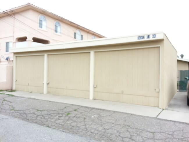 3662-3666 Howard Ave in Los Alamitos, CA - Building Photo - Building Photo