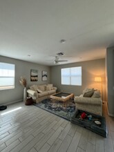 22464 E Rosa Rd in Queen Creek, AZ - Foto de edificio - Building Photo