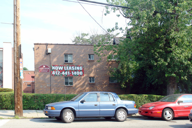 JAMES MANOR in Pittsburgh, PA - Building Photo - Building Photo