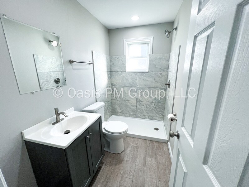 180 N Sylvan Ave in Columbus, OH - Building Photo