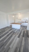 720 Central Ave, Unit Apt 4 in Dunkirk, NY - Building Photo - Building Photo