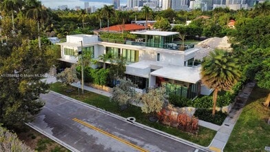 2140 S Miami Ave in Miami, FL - Building Photo - Building Photo