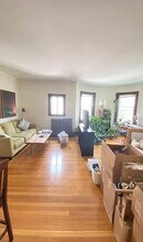 72 Thurston St, Unit 2A in Somerville, MA - Building Photo - Building Photo