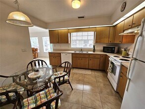 70 N McCall Rd in Englewood, FL - Building Photo - Building Photo