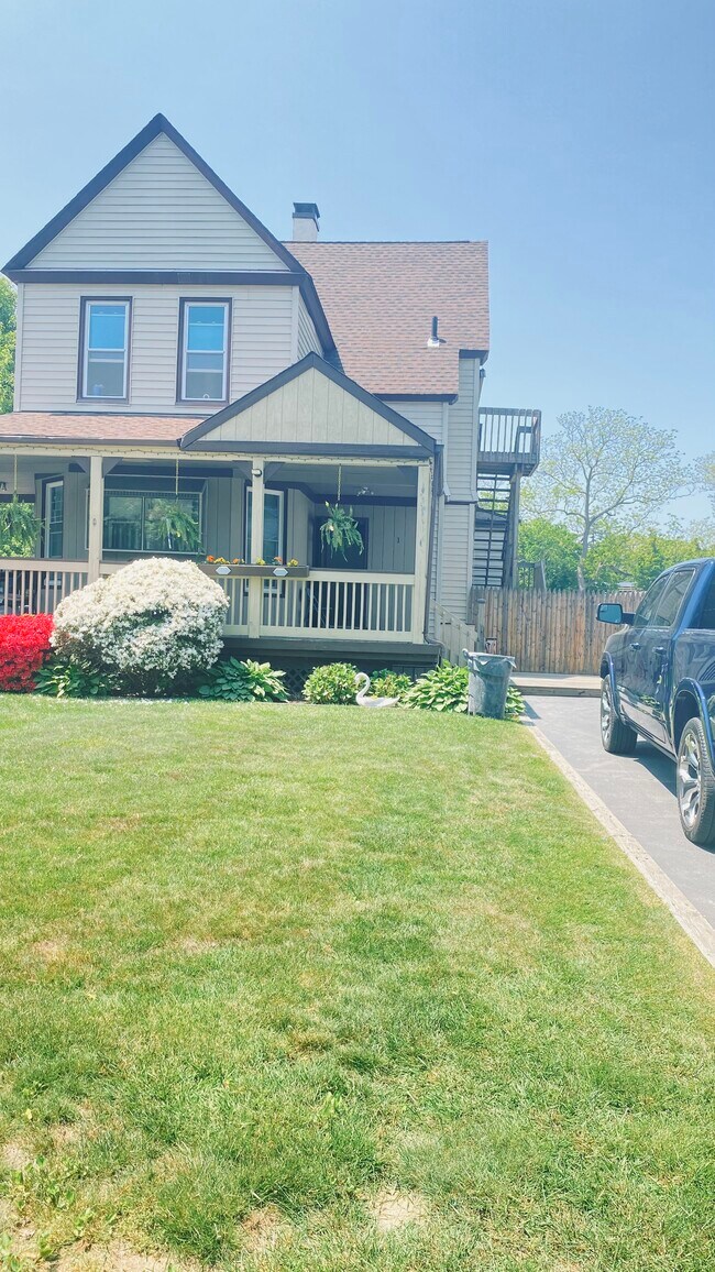 32 Park Ave Apartments and Nearby Amityville Apartments For Rent