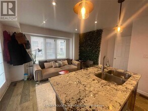 16 Lawrencetown St in Ajax, ON - Building Photo - Building Photo