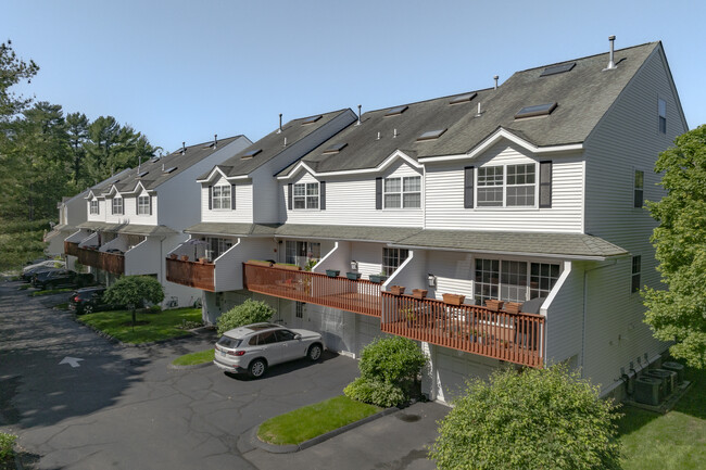 Riverturn in Stamford, CT - Building Photo - Building Photo