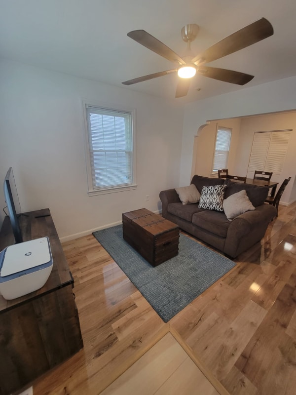 260 W Queen St in Hampton, VA - Building Photo - Building Photo