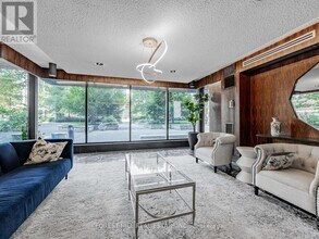 7 Jackes Ave in Toronto, ON - Building Photo - Building Photo
