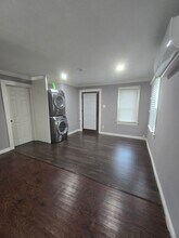 1037 1/2 S Kenmore Ave, Unit Kenmore Olympic in Los Angeles, CA - Building Photo - Building Photo