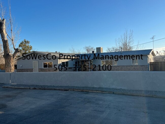 4206 Rowe Ave in Farmington, NM - Building Photo - Building Photo