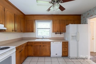 1533 Bonnie Ln in Charlotte, NC - Building Photo - Building Photo