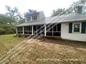 3088 Hillsboro Rd in Brentwood, TN - Building Photo - Building Photo