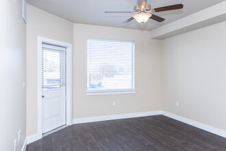 Cherry Hill Apartments in Orem, UT - Building Photo - Interior Photo