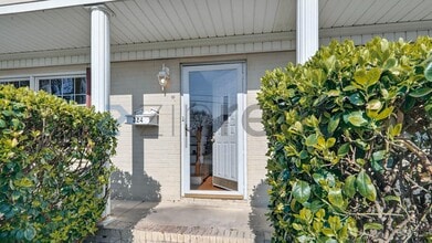 324 Busher Rd, Unit 1805-4 in Virginia Beach, VA - Foto de edificio - Building Photo