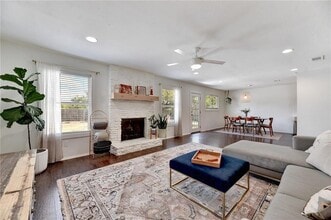 8308 Roan Ln in Austin, TX - Building Photo - Building Photo