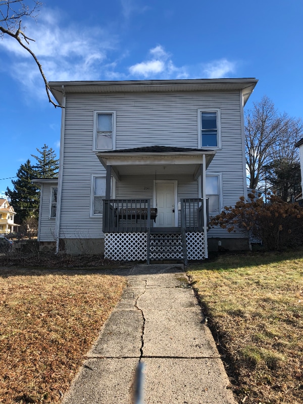 100 Federal St in Bristol, CT - Foto de edificio - Building Photo