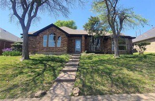 625 Grand Cayman Way in Mesquite, TX - Building Photo