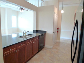 3940 N Flagler Dr-Unit -304 in West Palm Beach, FL - Building Photo - Building Photo