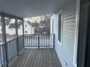 50 Franklin, Unit 2/2nd Floor in Concord, NH - Building Photo - Building Photo