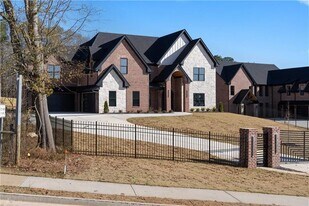 409 Thunder Rd in Buford, GA - Building Photo