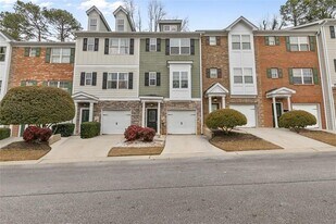 3044 Lauren Parc Rd in Decatur, GA - Building Photo