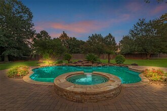 19309 Whispering Grove E, Unit 10207 in Tomball, TX - Building Photo - Building Photo