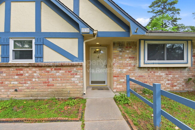 2115 Oak Shores Dr in Humble, TX - Building Photo - Building Photo