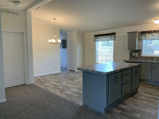 201 Aqua Dr in Rockford, MN - Building Photo - Building Photo