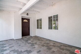 328 S Sycamore Ave in Los Angeles, CA - Building Photo - Building Photo