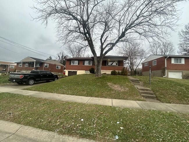 5150 Chantilly Dr in Cincinnati, OH - Building Photo - Building Photo