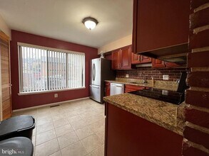 5880 Whisper Way in Elkridge, MD - Building Photo - Building Photo