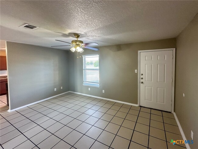 1716 Benttree Dr in Killeen, TX - Building Photo - Building Photo