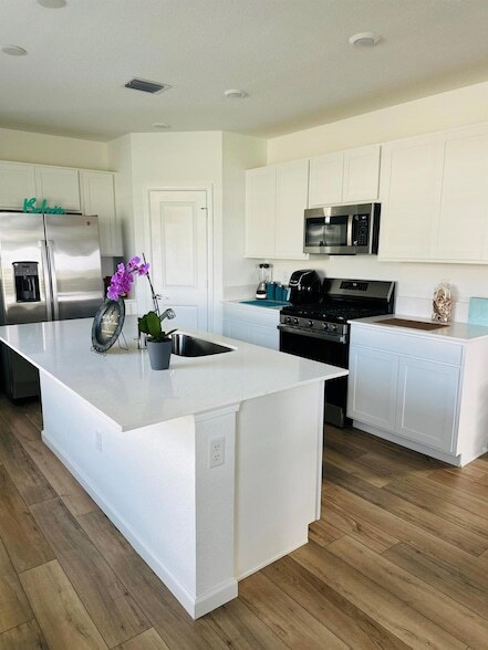 11201 Fernbrook Dr in Port St. Lucie, FL - Building Photo - Building Photo