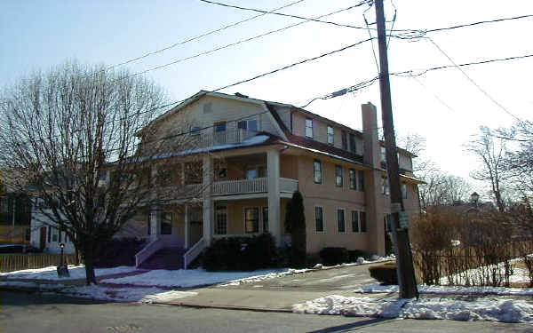 51 James St in Montclair, NJ - Building Photo