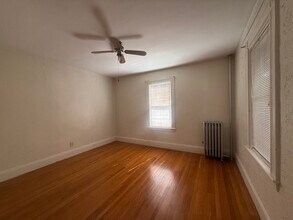 33 Cook St in Newton, MA - Building Photo - Building Photo